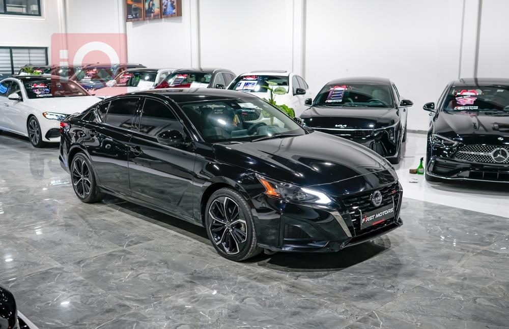 نيسان ألتيما